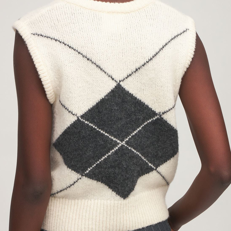 Alpaca blend knitted wool vest