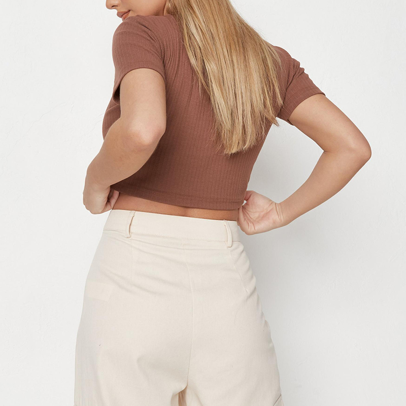 Chocolate rib notch neck crop top