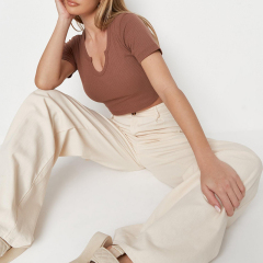 Chocolate rib notch neck crop top