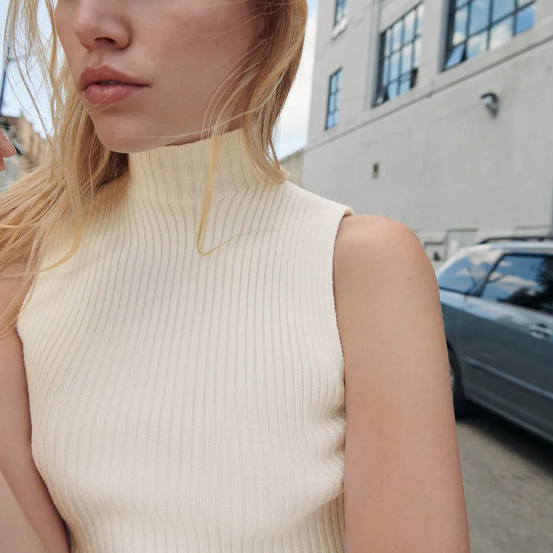 WHite ribbed knit top