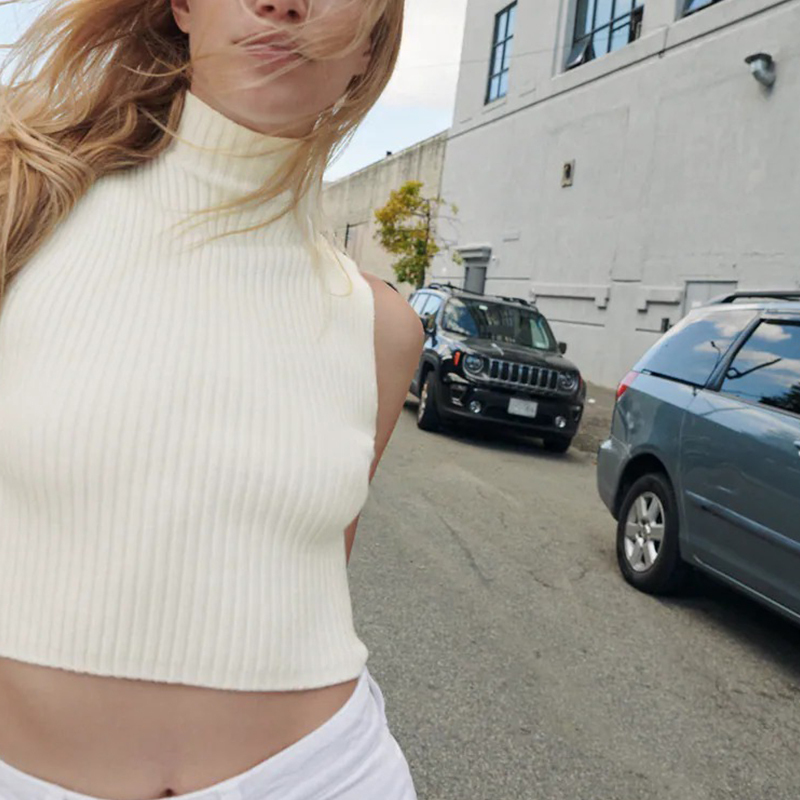 WHite ribbed knit top