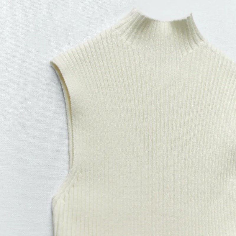 WHite ribbed knit top