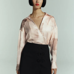 Double-breasted printed shirt