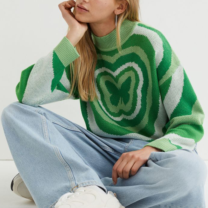 Knitted pullover