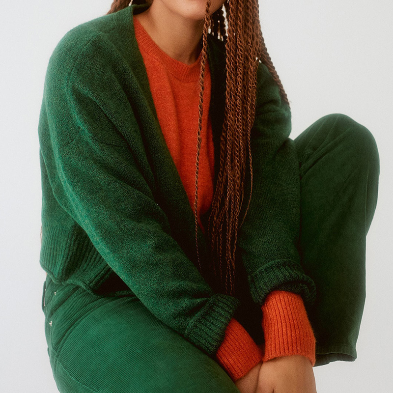 Green short cardigan