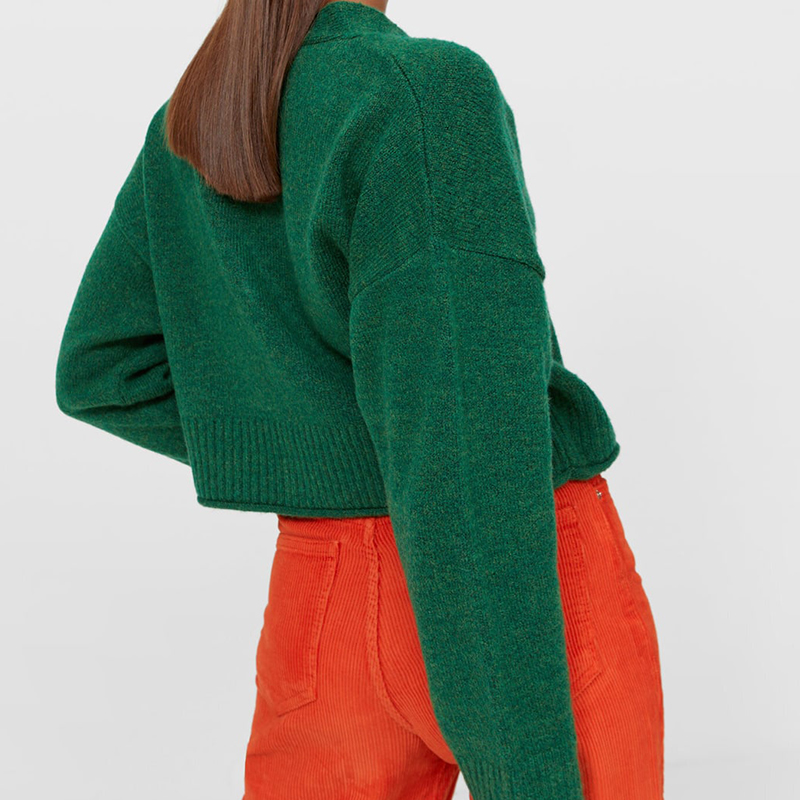 Green short cardigan