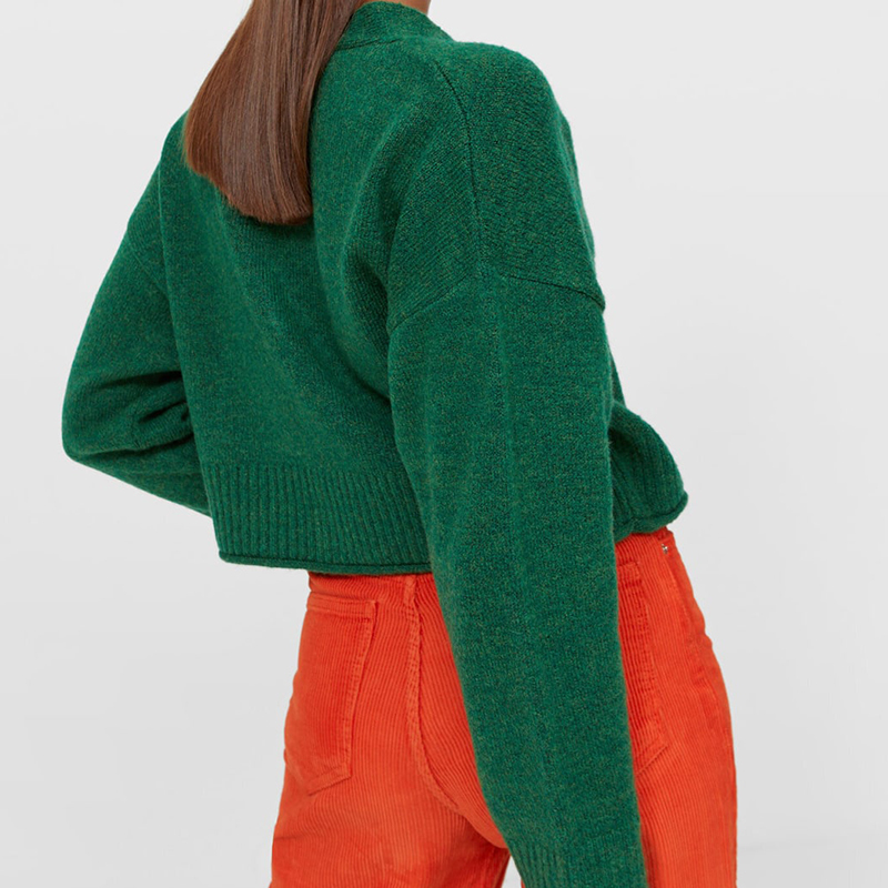 Green short cardigan