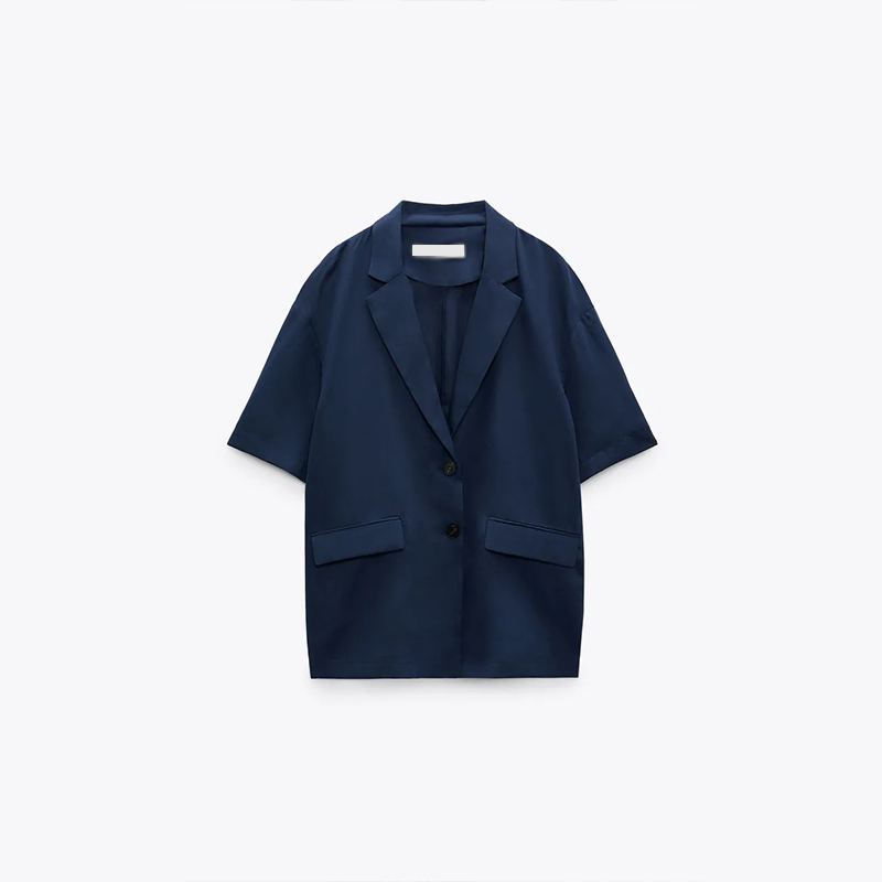 LOOSE-FITTING BLAZER WITH POCKETS