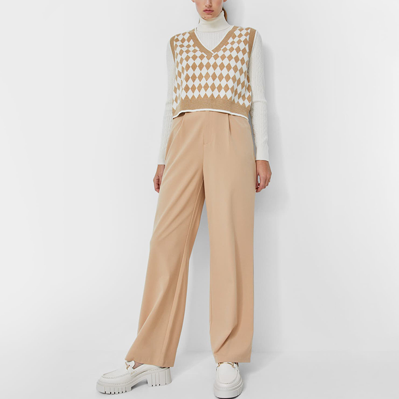 Diamond pattern vest