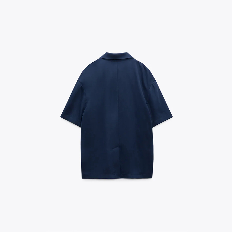 LOOSE-FITTING BLAZER WITH POCKETS