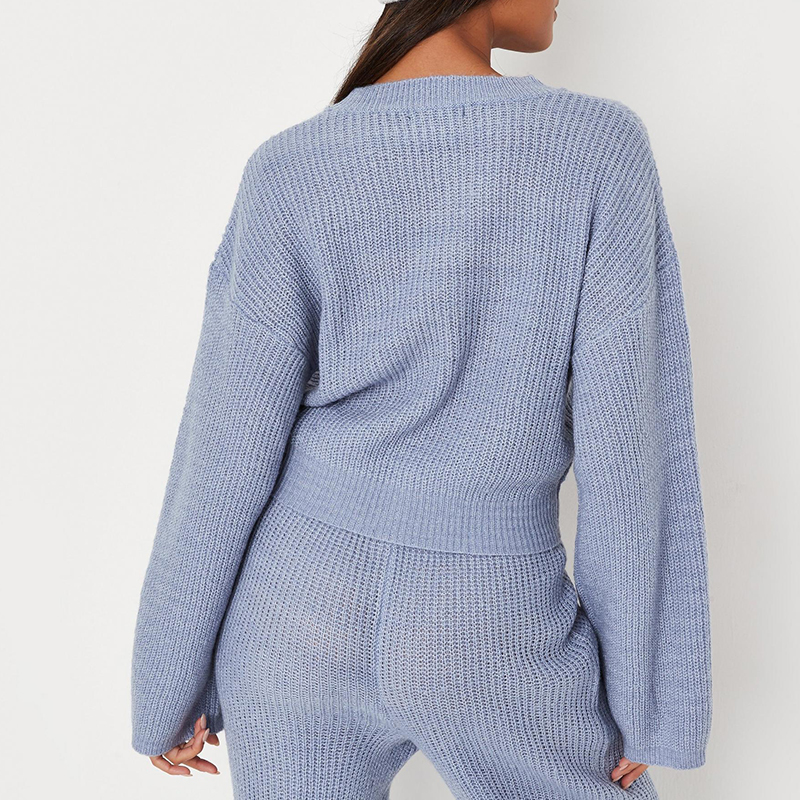 Blue wide sleeve jumper