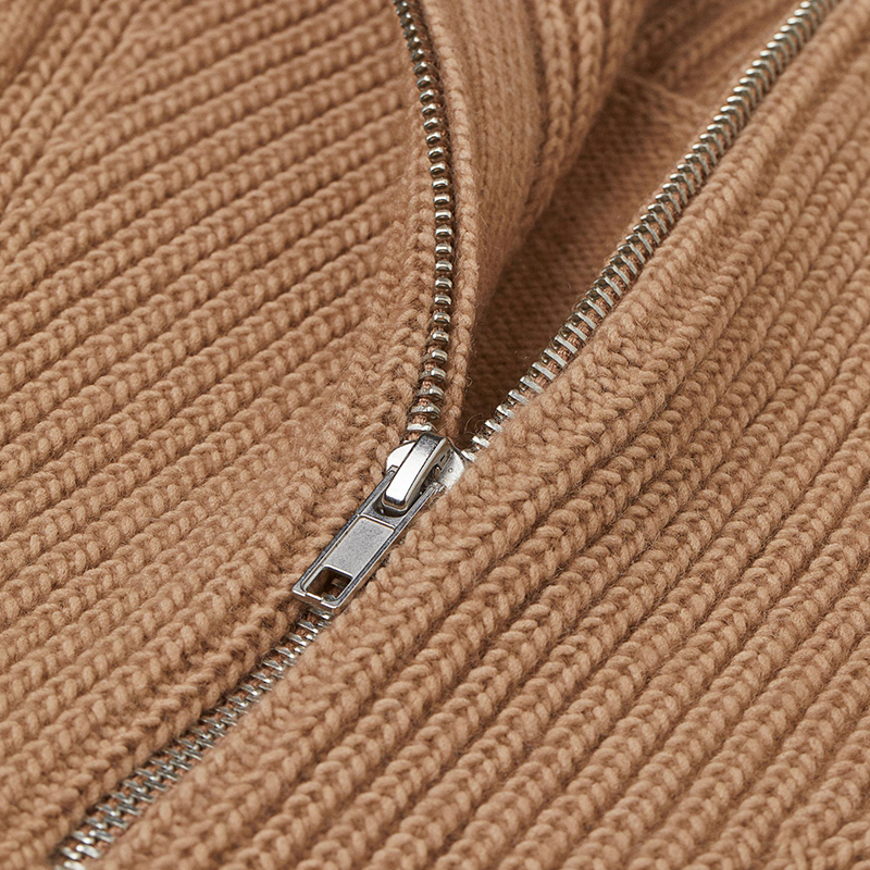 Zipper knitted sweater