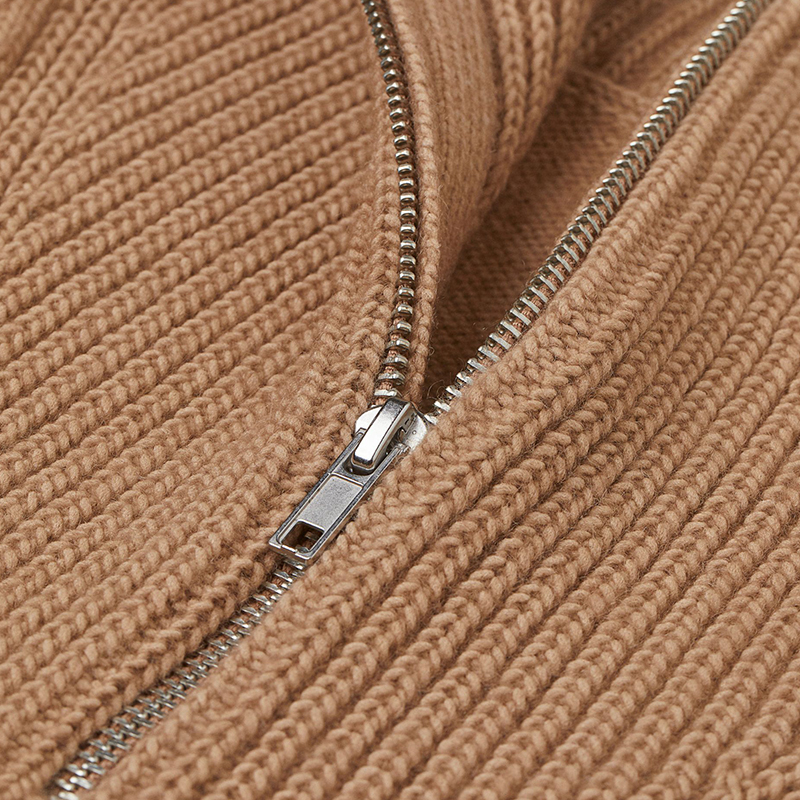 Zipper knitted sweater