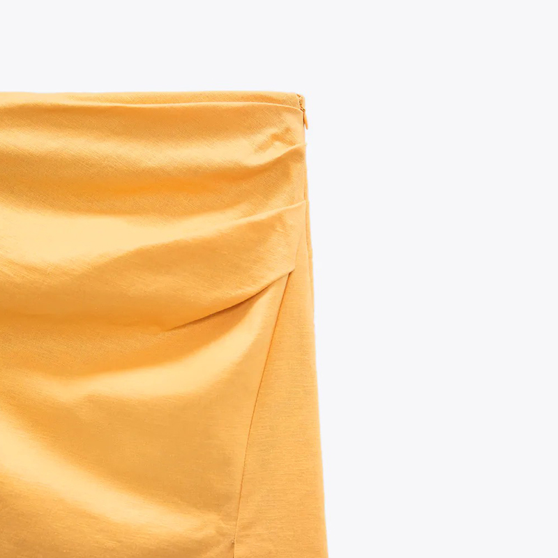 GATHERED DETAIL SKIRT