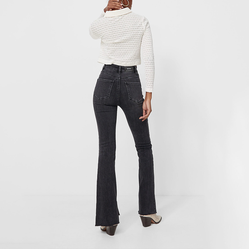 Flared jeans with split cuffs