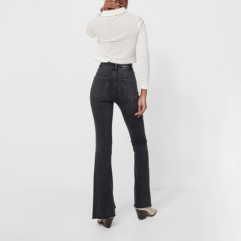 Flared jeans with split cuffs