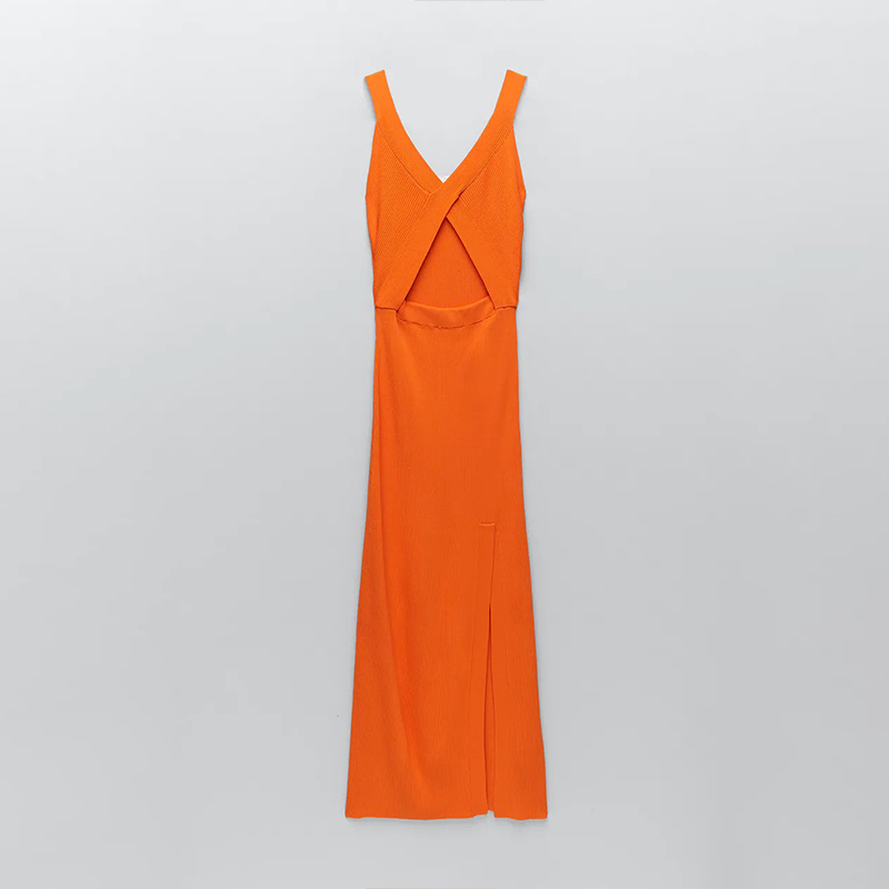 CUT-OUT DETAIL KNIT DRESS
