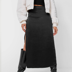 Satin skirt with slits
