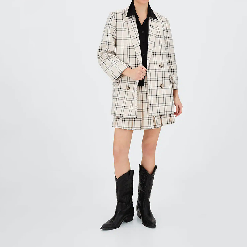 Check Box Pleated Skirt