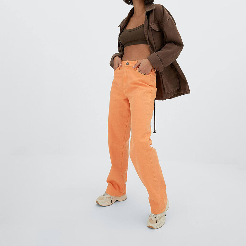 Casual straight-fit trousers