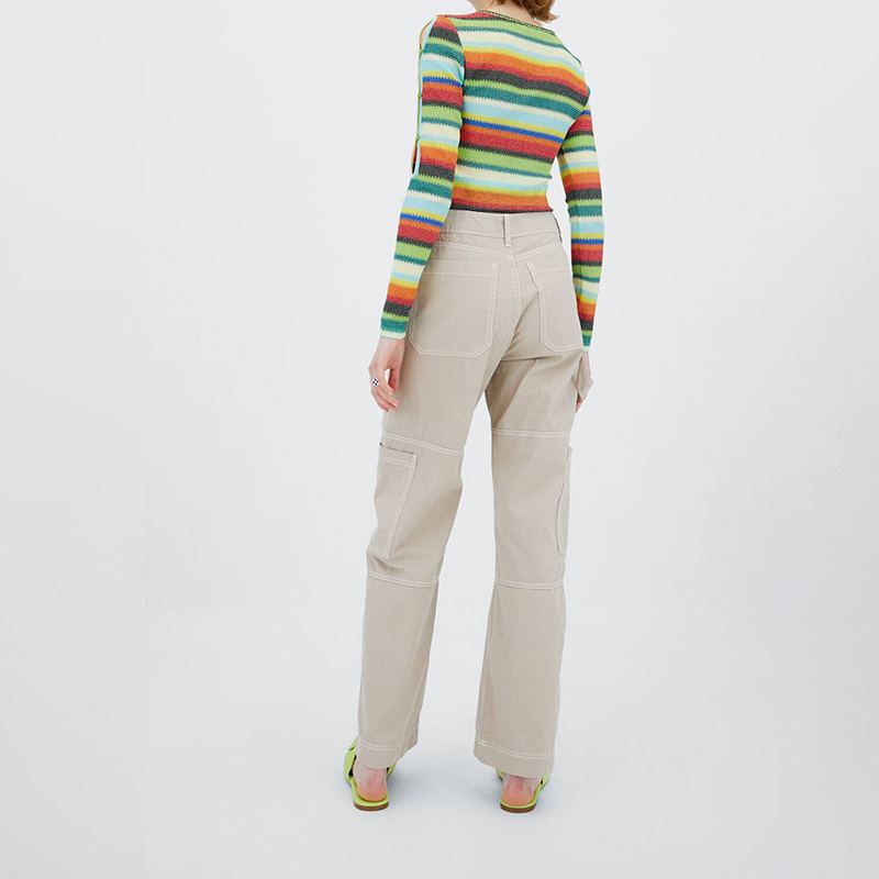 cargo trousers with pockets