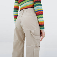 cargo trousers with pockets