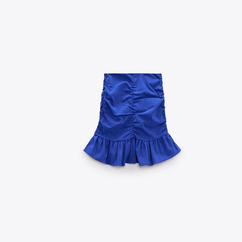 pleated skirt