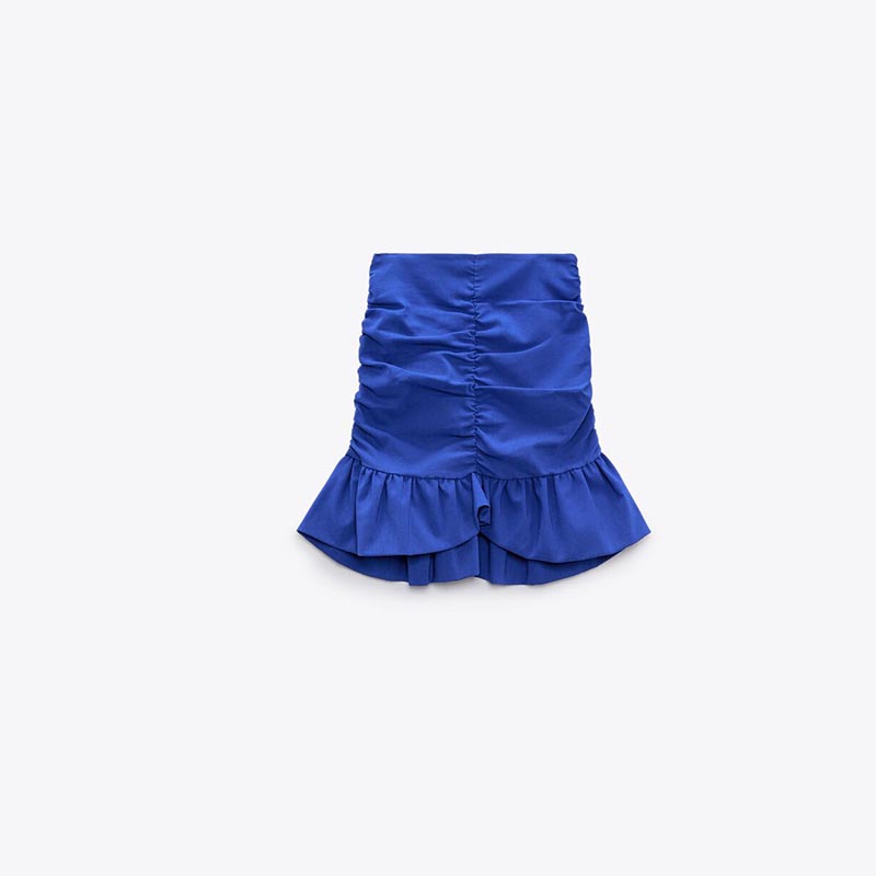 pleated skirt