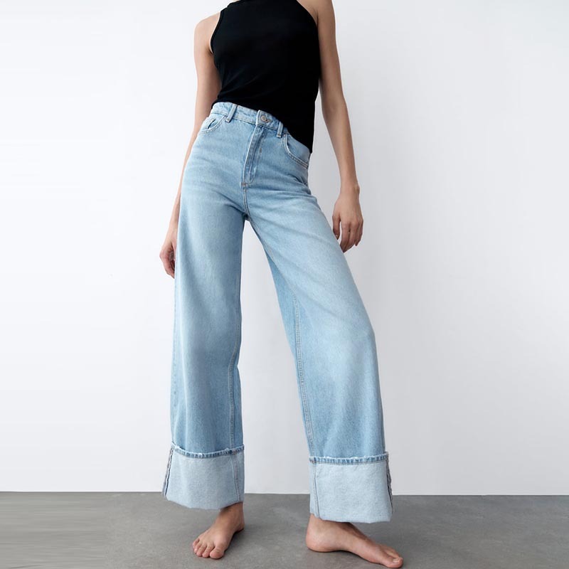 wide-leg jeans with rolled hem