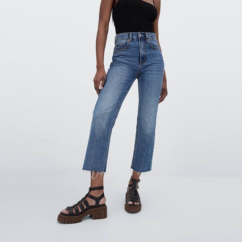 straight leg cropped jeans