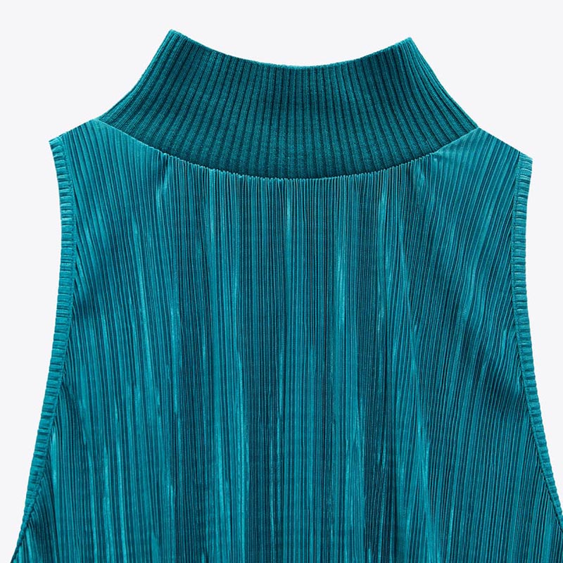 small pleated halterneck top