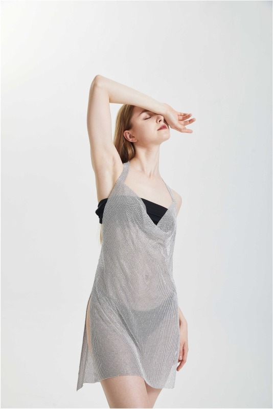 V-neck hanging neck strap dress