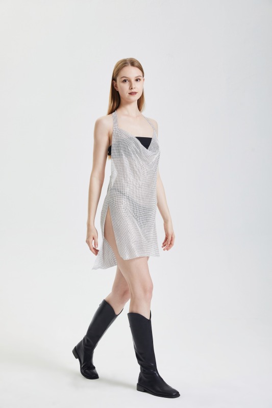 V-neck hanging neck strap dress