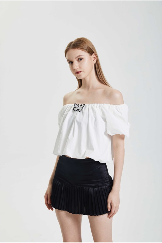 Off shoulder shirt with bubble sleeves top