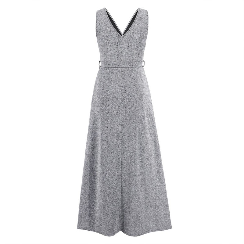 Sleeveless V-neck Prom Dress