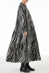 Age reduction cake dress