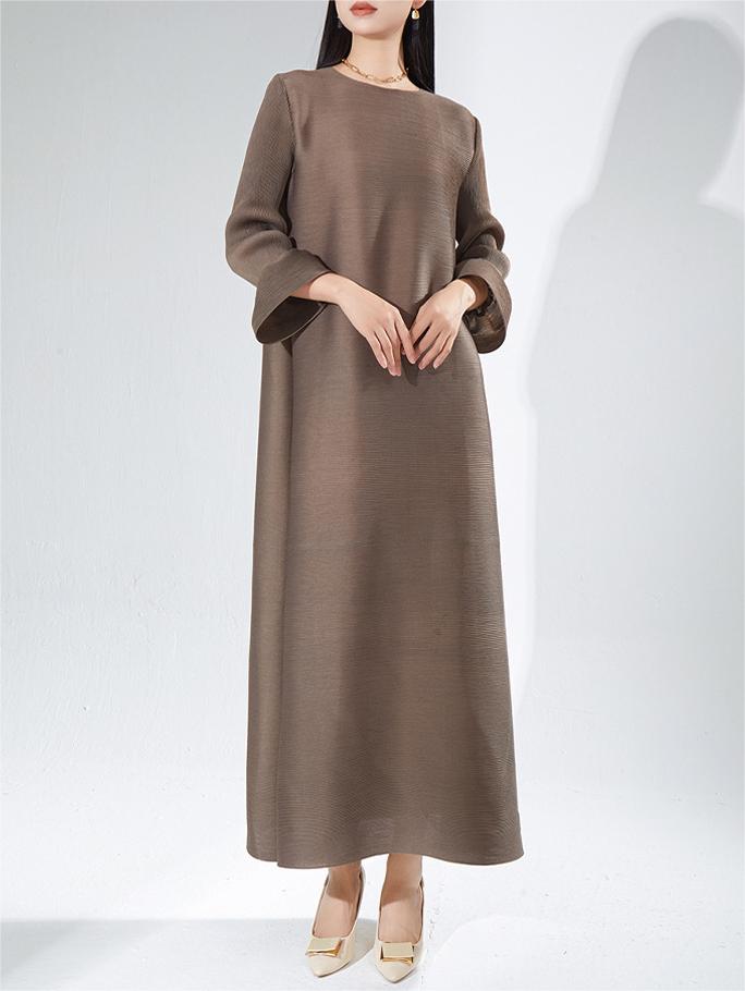 High-end pleated dress