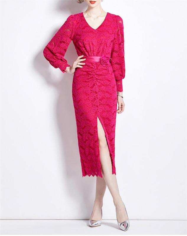 Stylish V-neck lace dress