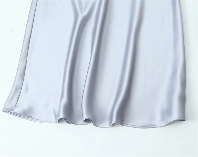 Mid-length dress with halter straps