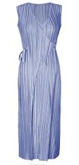 Loose pleated light dress