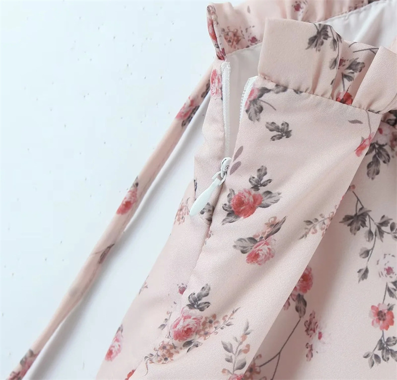 Fresh floral slim-fit slip dress