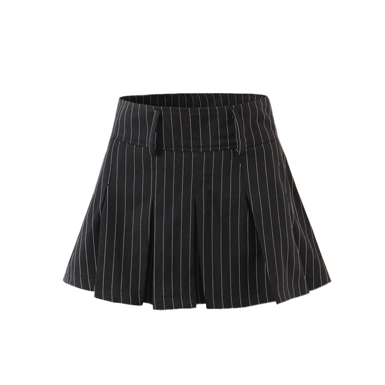 Vintage preppy pleated skirts