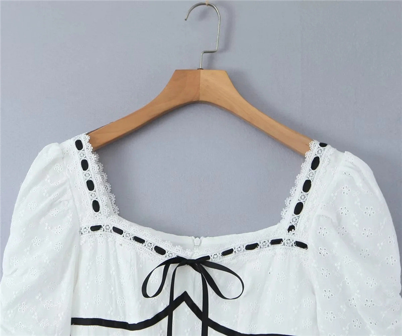Vintage court dress with bow lace-up puffy sleeves