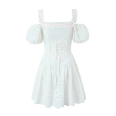 Lace line neckline strapless dress