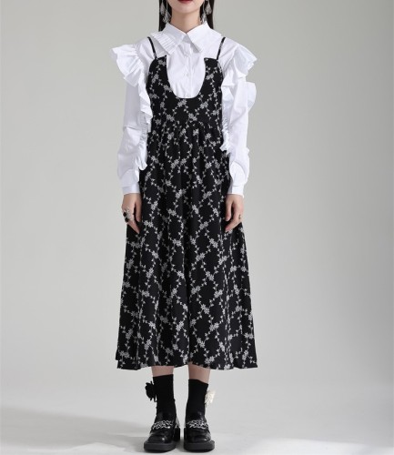 Fragmented floral suspender princess skirt