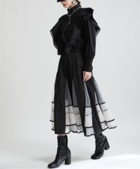Ruffle edge long sleeved short jacket