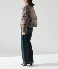 Flip collar loose short down jacket