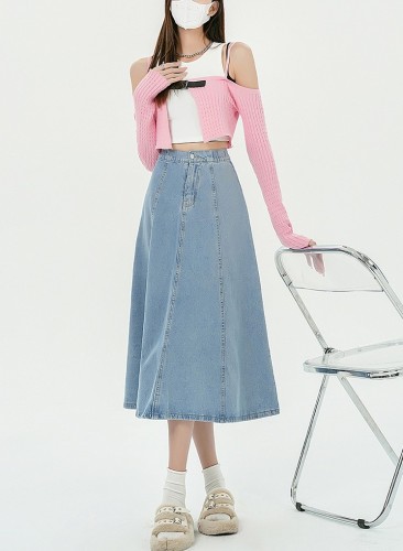 Half length A-line denim skirt