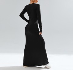 Black knitted buttocks wrapped long skirt