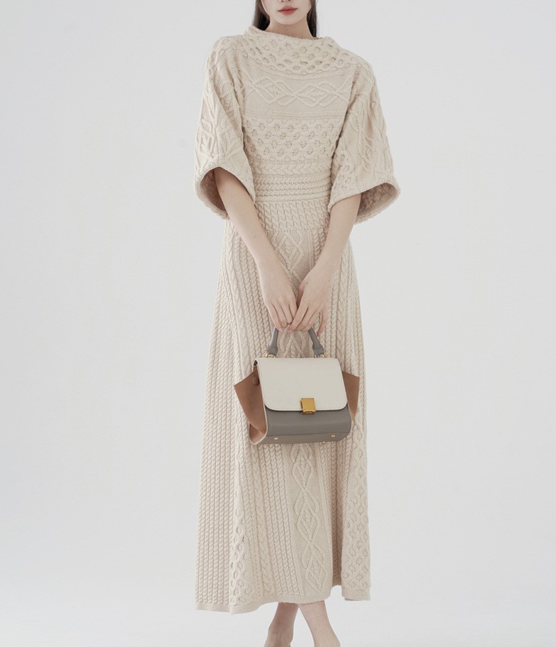 Knitted buttocks sweater long skirt